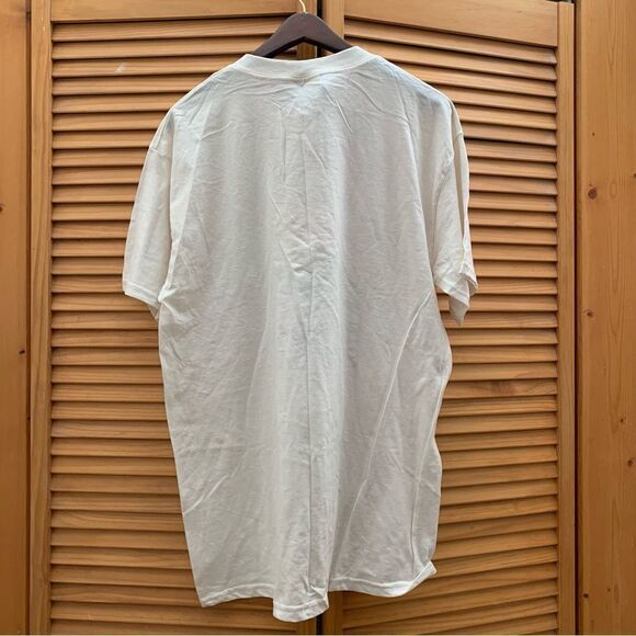 NWT Earth Day vintage T-shirt size large - Picture 5 of 6